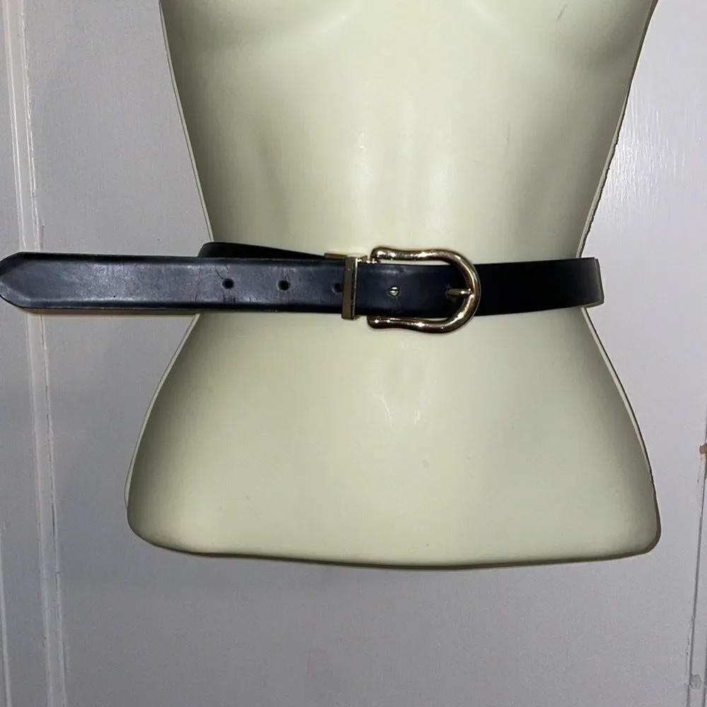 Black/brown reversible belt with gold buckle‎